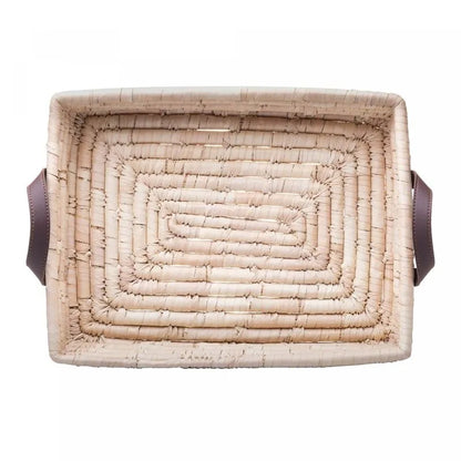 Bandeja Retangular Decorativa de Fibra Natural e Alça em Couro Lyor 37x27x7cm