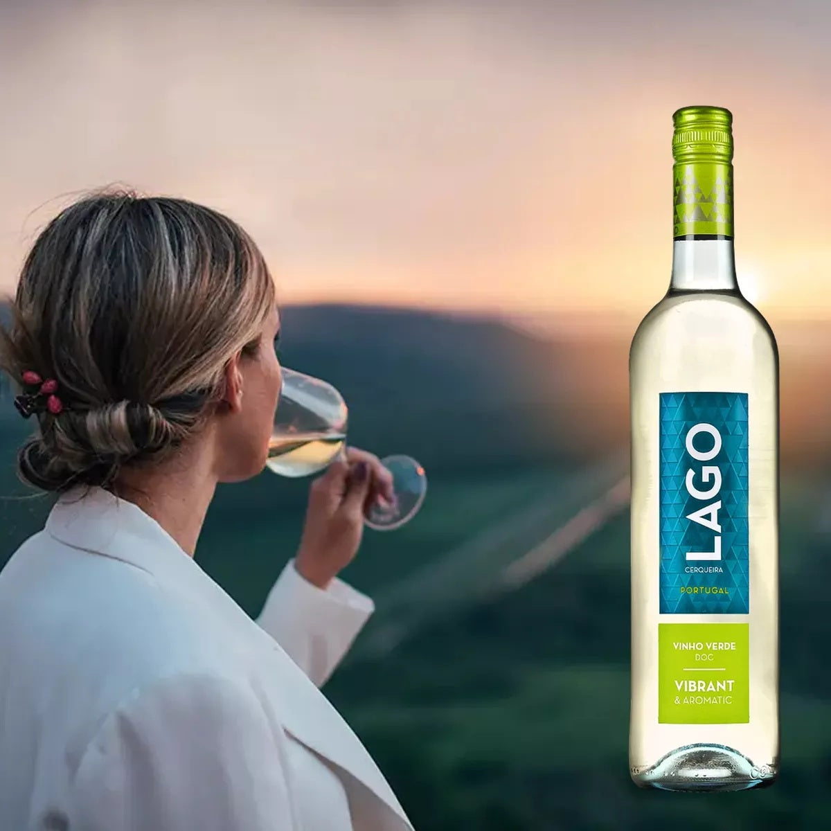 Vinho Verde Português Lago Branco Docg 750ml Unidade