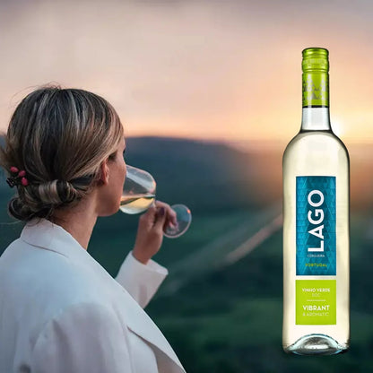 Vinho Verde Português Lago Branco Docg 750ml Unidade
